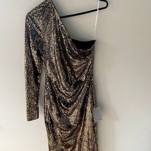 NWT LULU's one shoulder gold sequin dress size S